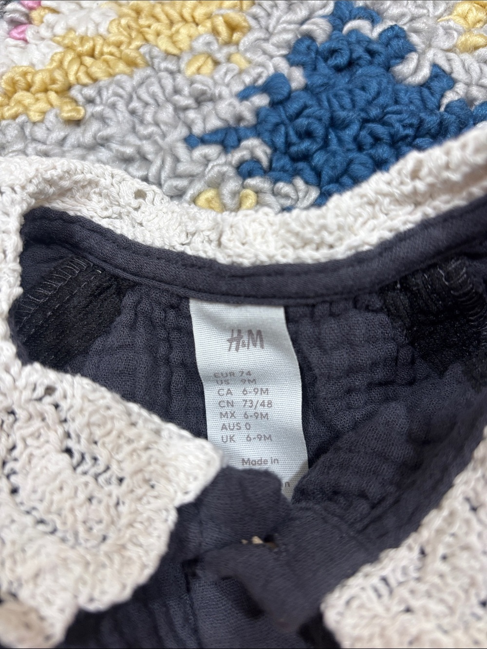 H&M Collared Set - Picture 3 of 3